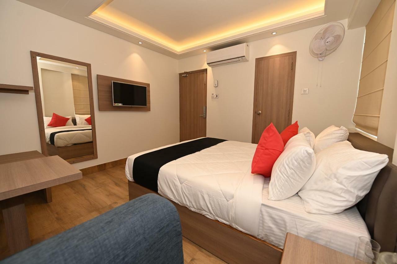 Sugar Stars Hotel Varanasi